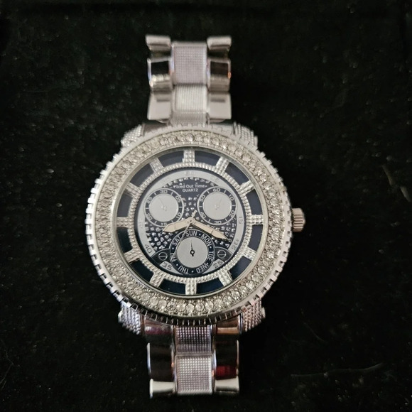 ICED OUT TIME SILVER AND BLUE MENS WATCH - Picture 2 of 5